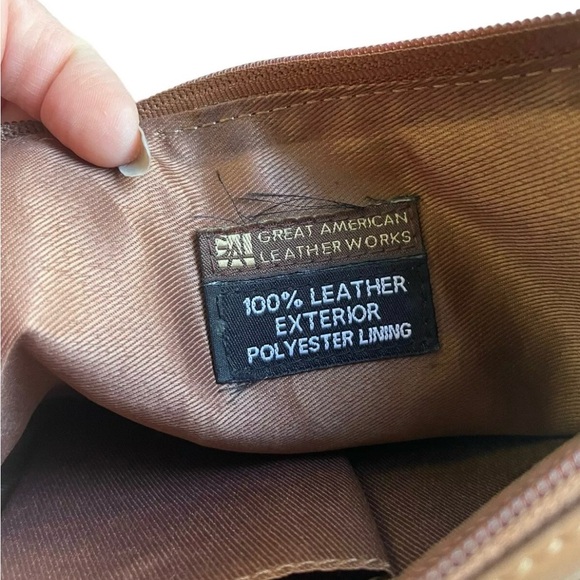 Great American Leather Works Brown Crossbody Purse Zip Pockets Adjustable READ - Picture 6 of 8